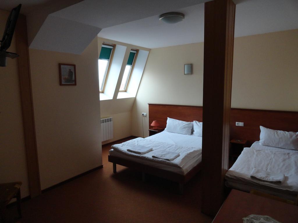 Hotel Wielkopolanka Środa Wielkopolska Pokoj fotografie