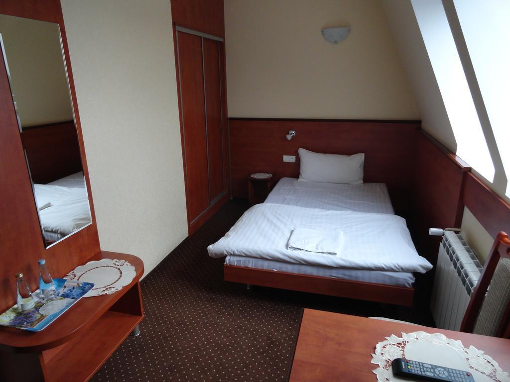 Hotel Wielkopolanka Środa Wielkopolska Exteriér fotografie